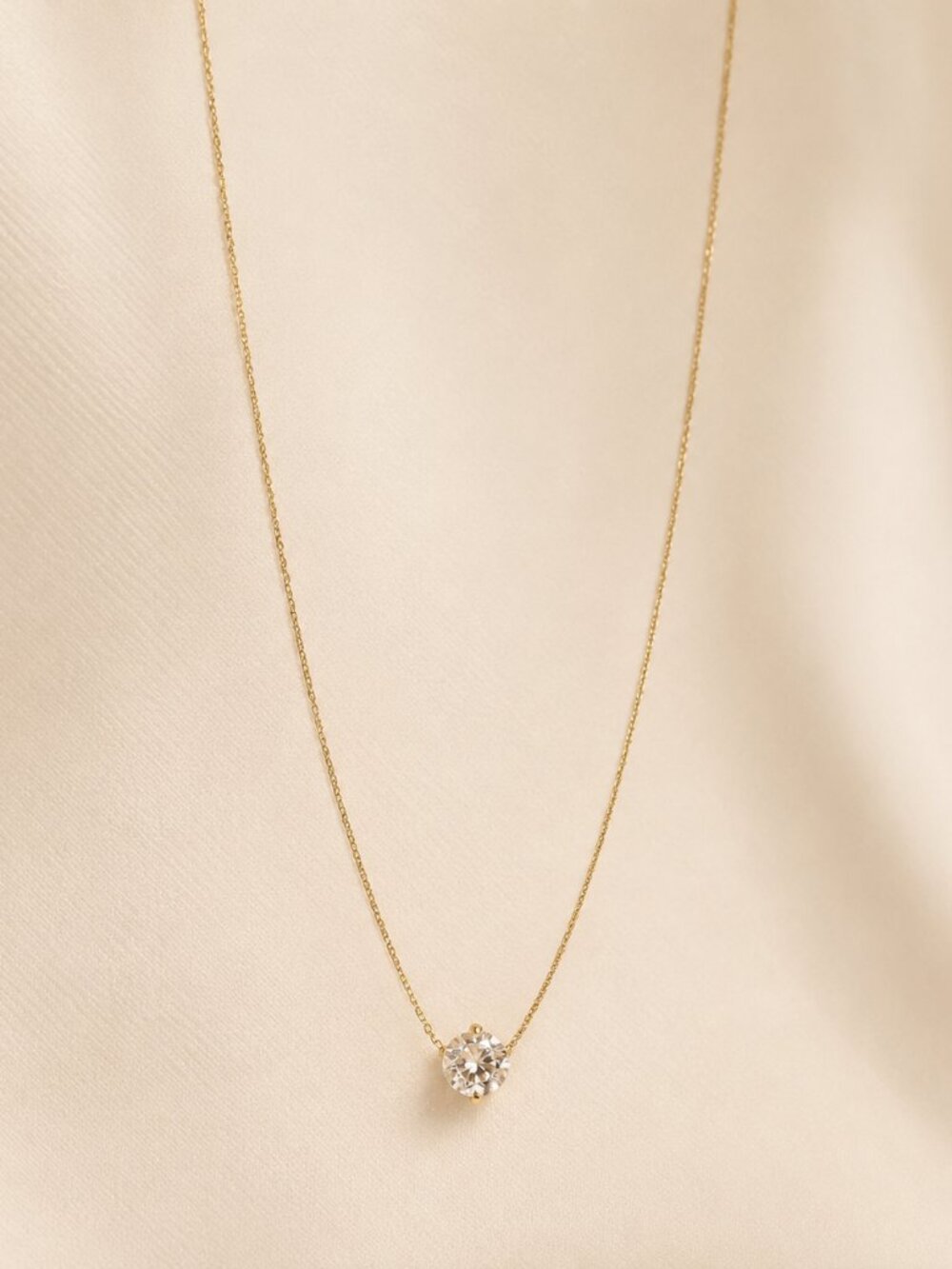 Glow-Elegant Gold Necklace with Crystal Pendant Stainless Steel Hypoallergenic